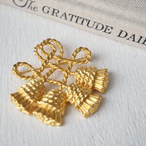 Vintage Gold Nautical Rope Tassel Pin Brooch
